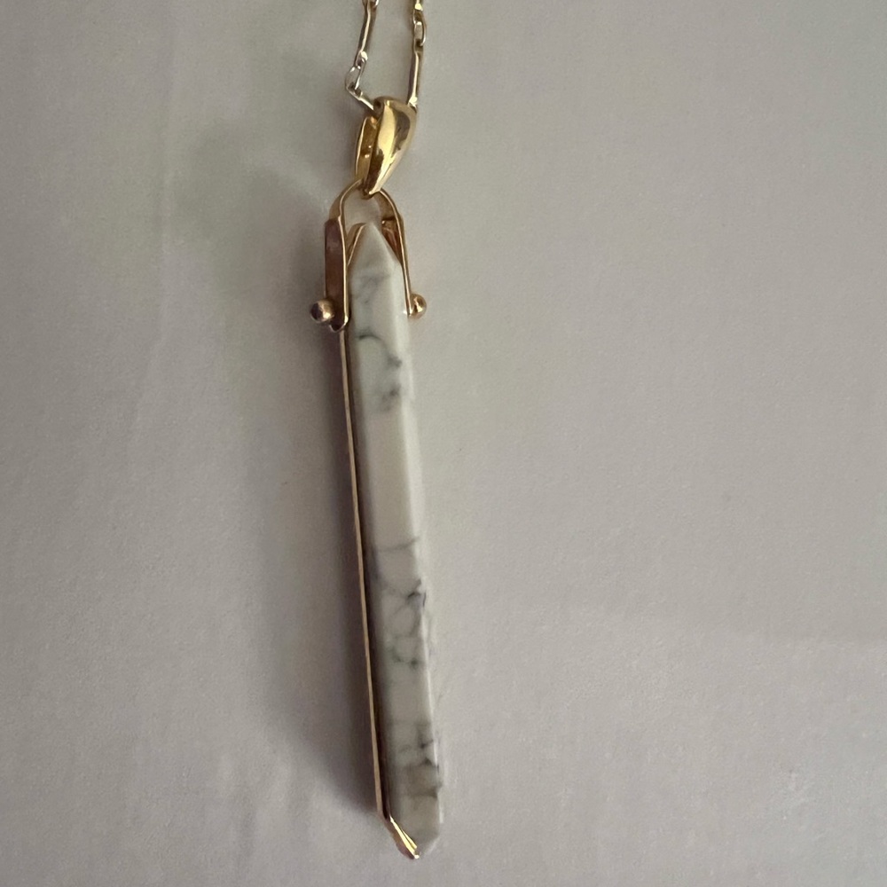Stella and dot rebel stone necklace